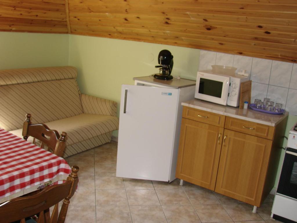 Benko Vendeghaz Hotel Kiskutas Room photo
